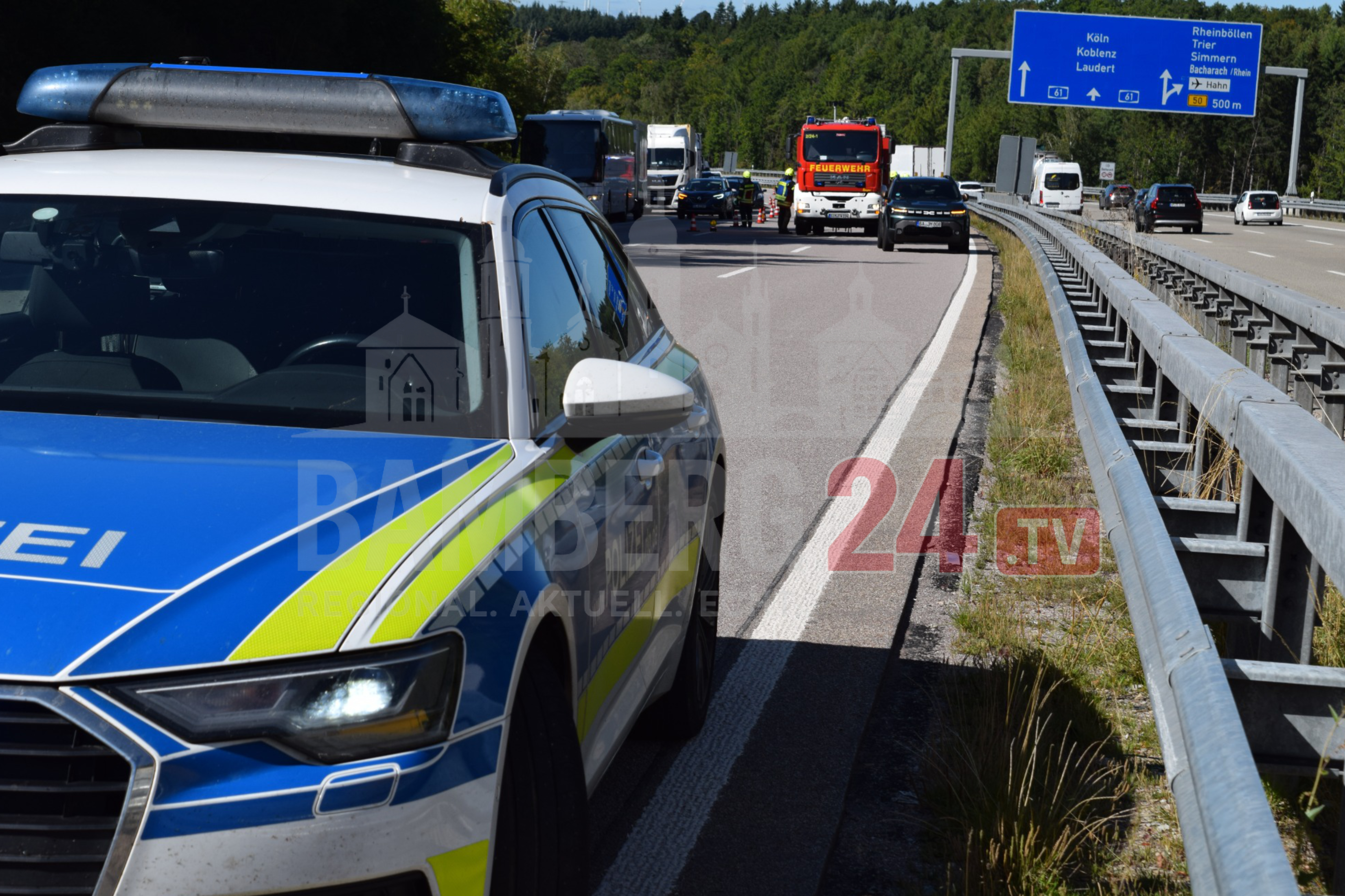 Verkehrsunfall auf der A61 bei Rheinböllen – eine Person vorsorglich im Krankenhaus